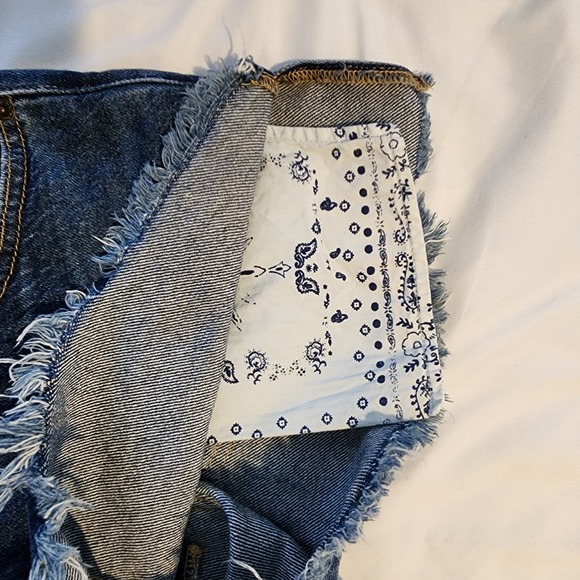 We The Free Denim Overalls Romper Frayed Hem Zip Front Dark Wash Size 8 - Picture 8 of 8